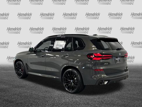 New 2026 BMW X5 xDrive40i w/ M Sport Package AWD/4WD image 7