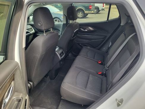 Used 2024 GMC Terrain SLE FWD image 13