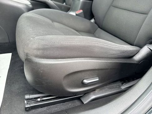 Used 2013 Chevrolet Cruze LT w/ RS Package image 12