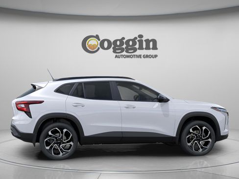 New 2026 Chevrolet Trax RS image 4