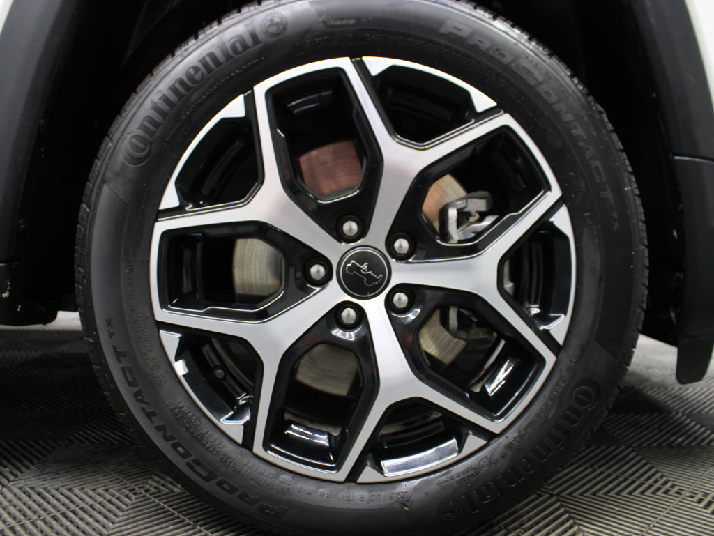 Used 2025 Jeep Compass Limited AWD/4WD image 13