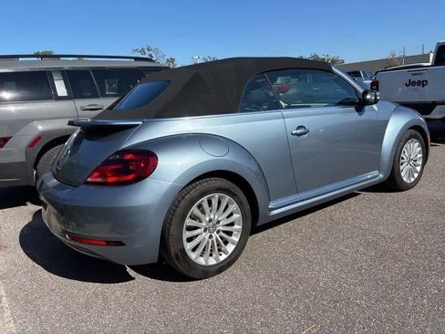 Used 2019 Volkswagen Beetle 2.0T SE image 3