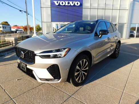 Certified 2025 Volvo XC60 B5 Plus image 1