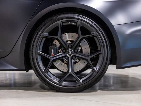 Used 2025 Audi RS 6 performance image 17
