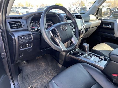 Used 2022 Toyota 4Runner TRD Sport w/ Technology Package image 17