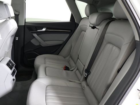 Used 2019 Audi Q5 2.0T Premium Plus w/ Premium Plus Package image 39