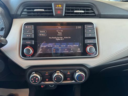 Used 2021 Nissan Versa SV FWD image 14