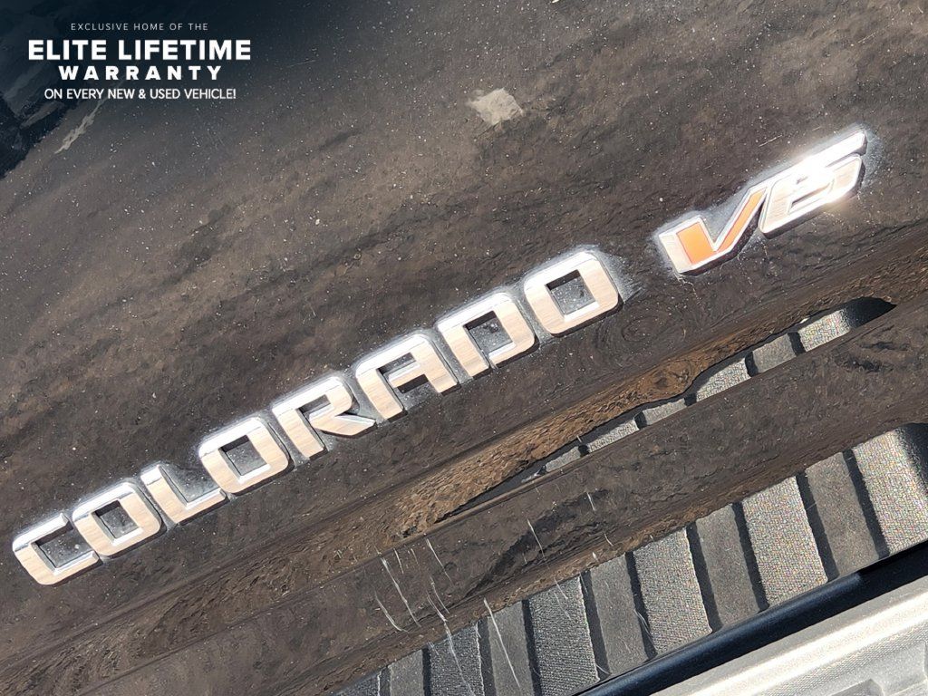 Used 2019 Chevrolet Colorado Z71 AWD/4WD image 7
