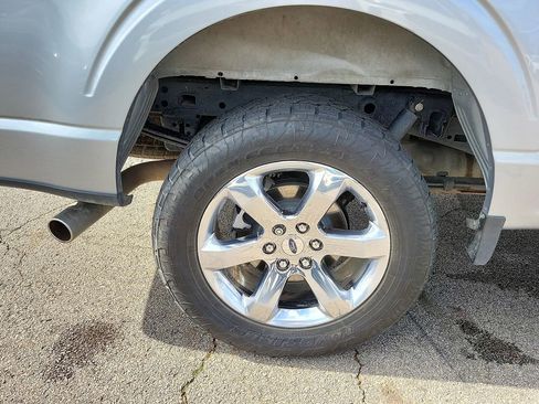 Used 2023 Ford F150 Lariat image 7