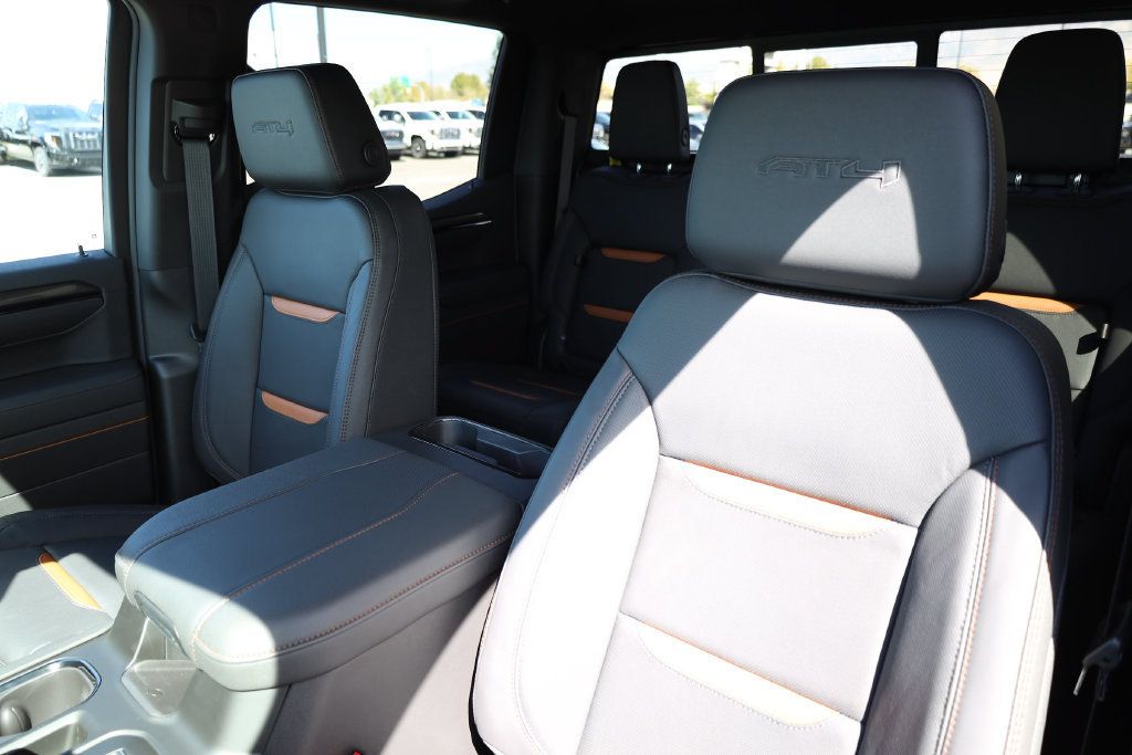 New 2026 GMC Sierra 1500 AT4 w/ AT4 Premium Package AWD/4WD image 17