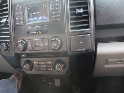 Used 2017 Ford F150 XL w/ Equipment Group 101A Mid image 7