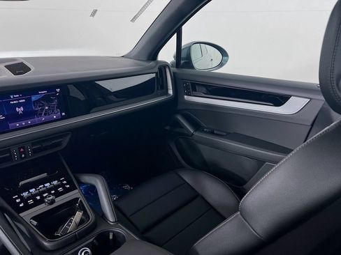 New 2026 Porsche Cayenne AWD/4WD image 26