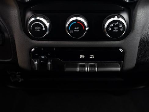 Used 2024 RAM 2500 Big Horn image 17