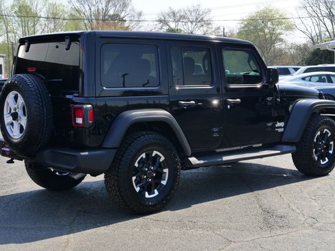 Used 2021 Jeep Wrangler Unlimited Sport w/ Sun And Sound Package AWD/4WD image 9