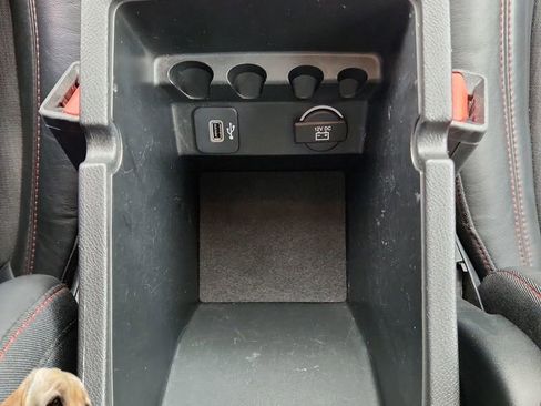 Used 2018 Jeep Cherokee Trailhawk w/ Cold Weather Group image 23