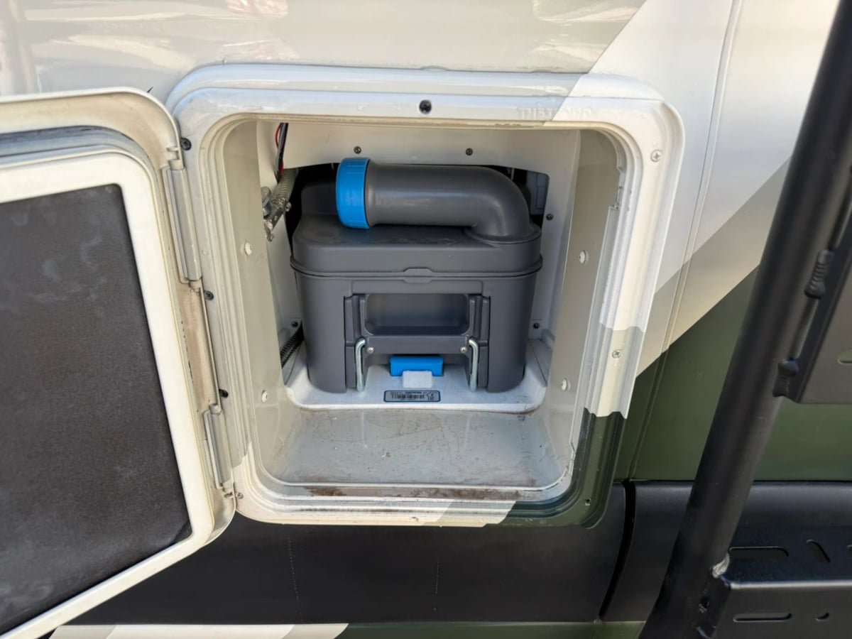Used 2022 Mercedes-Benz Sprinter 2500 image 23