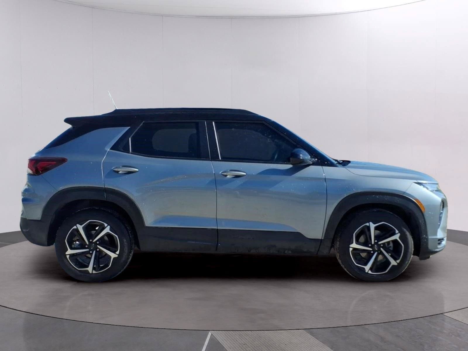 Used 2023 Chevrolet TrailBlazer RS FWD image 6