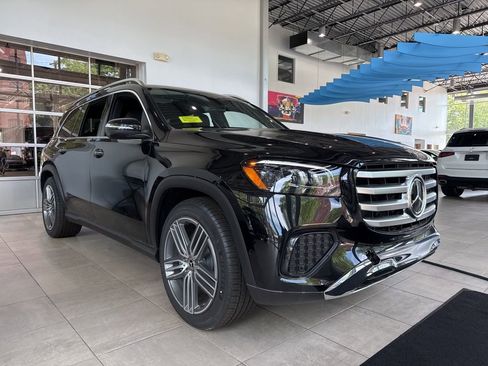 Certified 2025 Mercedes-Benz GLS 450 4MATIC image 1