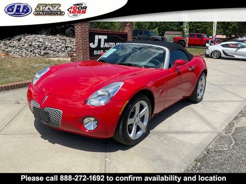 Used 2008 Pontiac Solstice Convertible w/ Preferred Package RWD image 3