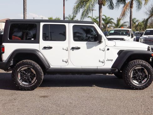 Used 2018 Jeep Wrangler Unlimited Sport S image 11