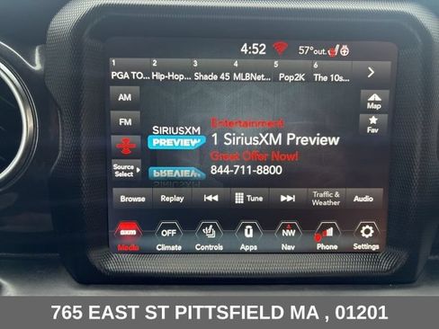Used 2022 Jeep Wrangler Unlimited Sahara AWD/4WD image 8
