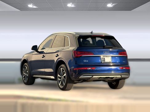 Used 2021 Audi Q5 Prestige w/ Prestige Package AWD/4WD image 3