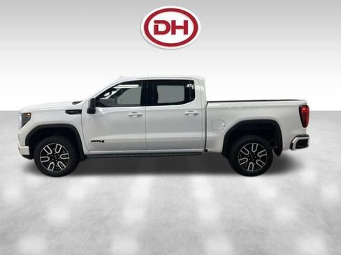Used 2024 GMC Sierra 1500 AT4 w/ Technology Package image 8