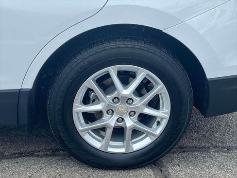 Used 2023 Chevrolet Equinox LT image 7