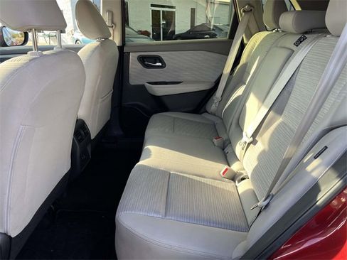 Used 2023 Nissan Rogue SV image 11