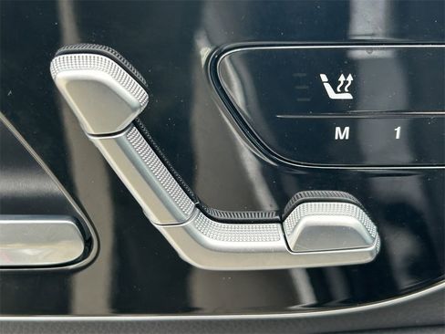 Used 2024 Mercedes-Benz E 350 4MATIC Sedan image 25