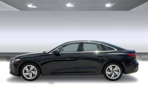 Used 2025 Audi A5 2.0T Premium w/ Convenience Package AWD/4WD image 2