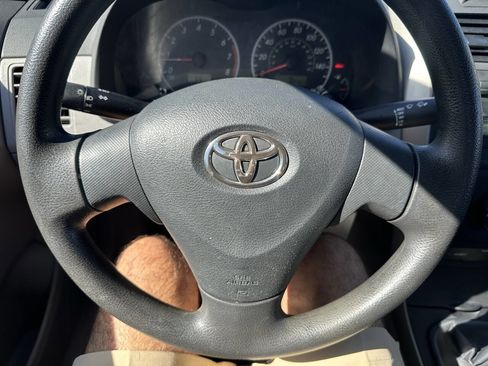Used 2013 Toyota Corolla L image 18
