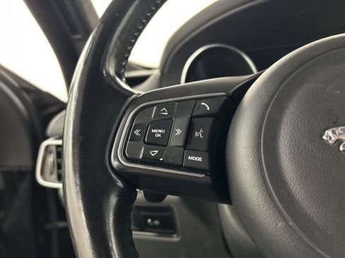 Used 2019 Jaguar F-PACE Premium AWD/4WD image 9