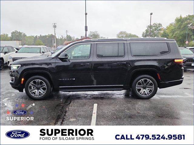 Used 2024 Jeep Wagoneer L Series II RWD image 7