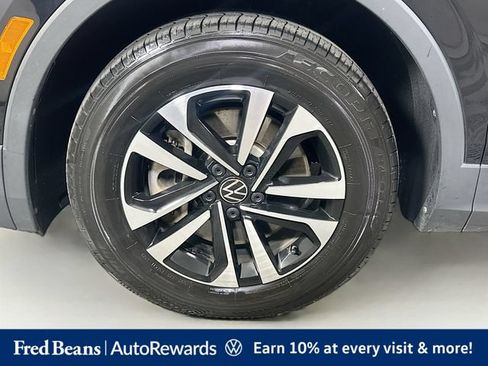 Used 2024 Volkswagen Tiguan S AWD/4WD image 35