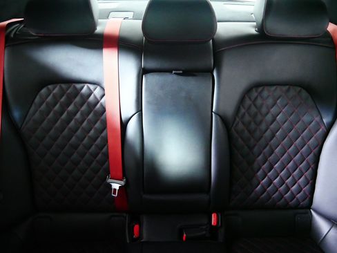 Used 2023 Genesis G70 2.0T w/ Sport Prestige Package AWD/4WD image 13