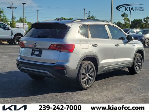 Used 2023 Volkswagen Taos S FWD image 6