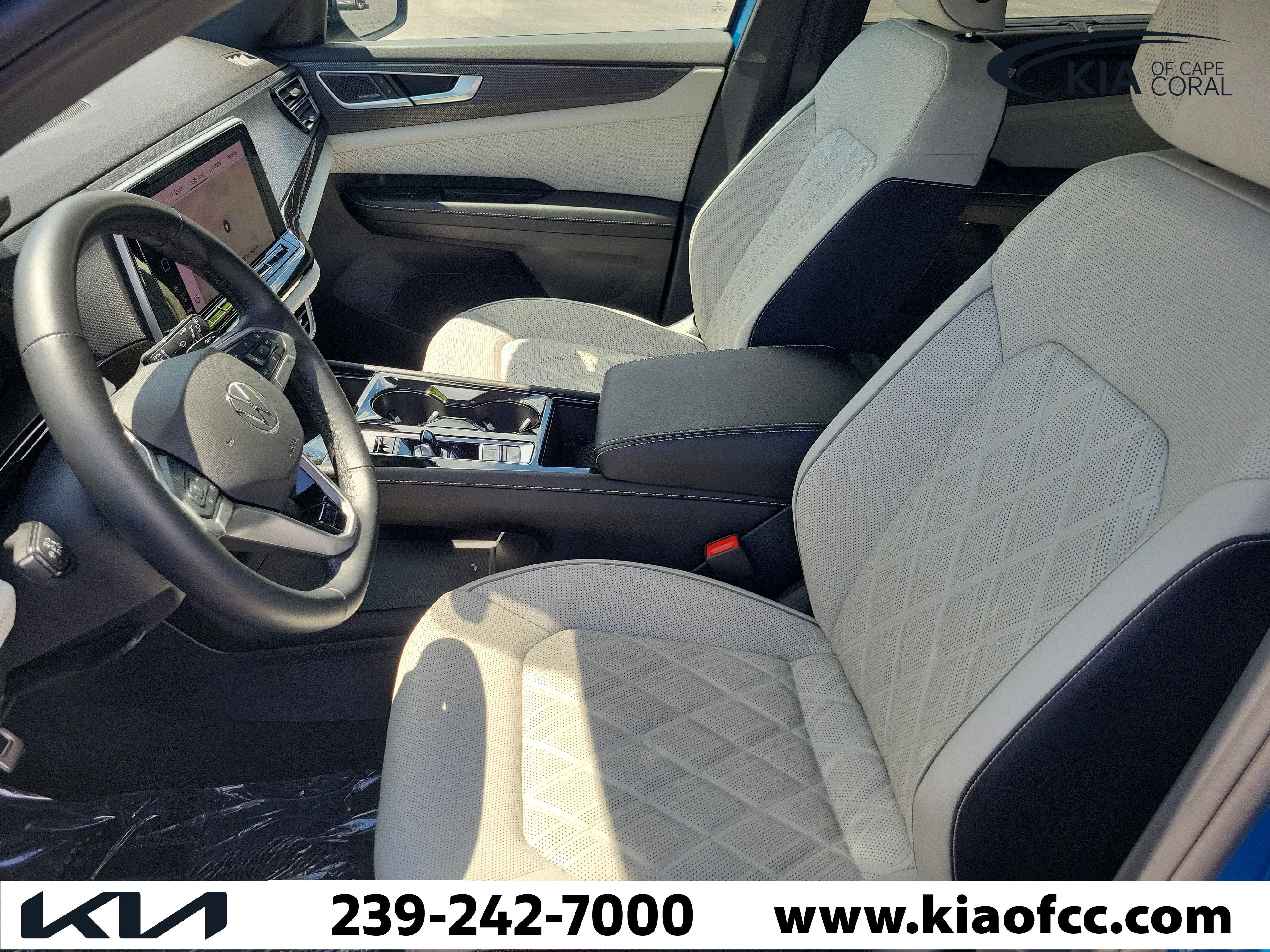 Used 2025 Volkswagen Atlas Cross Sport SEL Premium R-Line AWD/4WD image 22