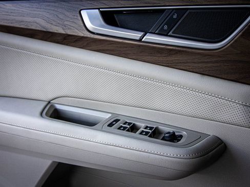 New 2026 Volkswagen Atlas SE image 26