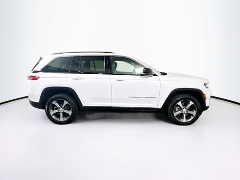 Used 2022 Jeep Grand Cherokee Limited 4xe w/ Luxury Tech Group II AWD/4WD image 10