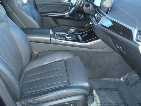 Used 2021 BMW X5 M50i w/ Executive Package image 27