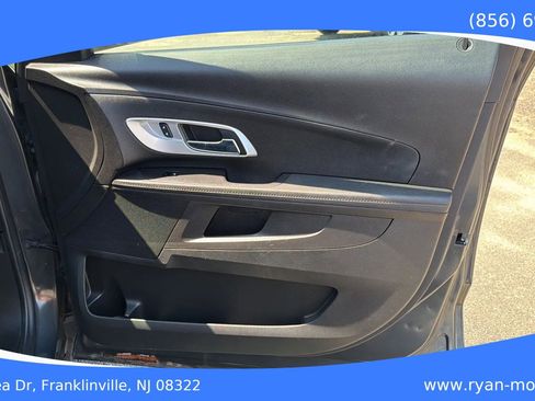 Used 2017 Chevrolet Equinox LT w/ Convenience Package AWD/4WD image 19