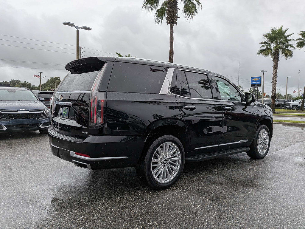 Certified 2025 Cadillac Escalade Premium Luxury AWD/4WD image 3