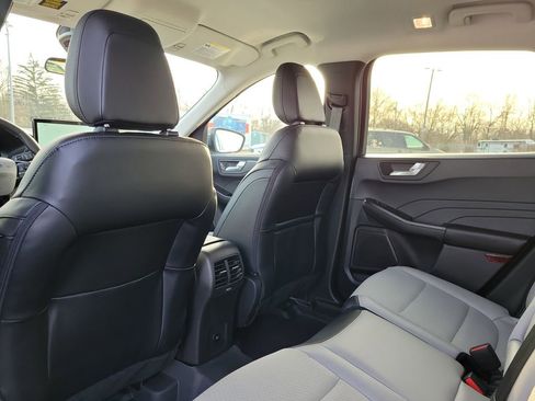 New 2026 Ford Escape SE image 15