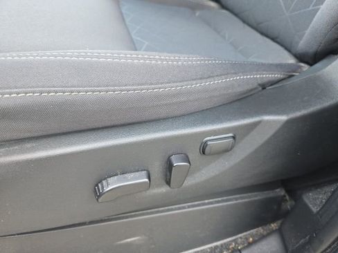 Used 2025 Nissan Frontier SV w/ Tow Package image 18