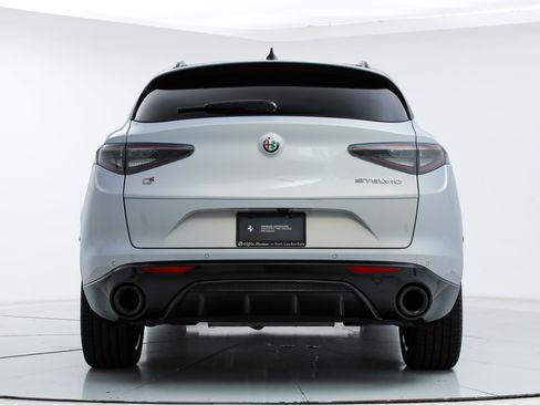 New 2025 Alfa Romeo Stelvio Sprint w/ Veloce Package AWD/4WD image 4