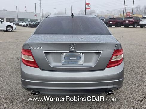 Used 2011 Mercedes-Benz C 300 Sedan image 9