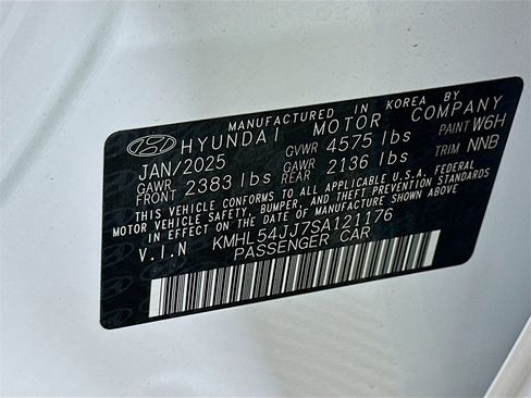 New 2025 Hyundai Sonata Limited image 21