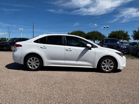 Used 2024 Toyota Corolla LE image 4