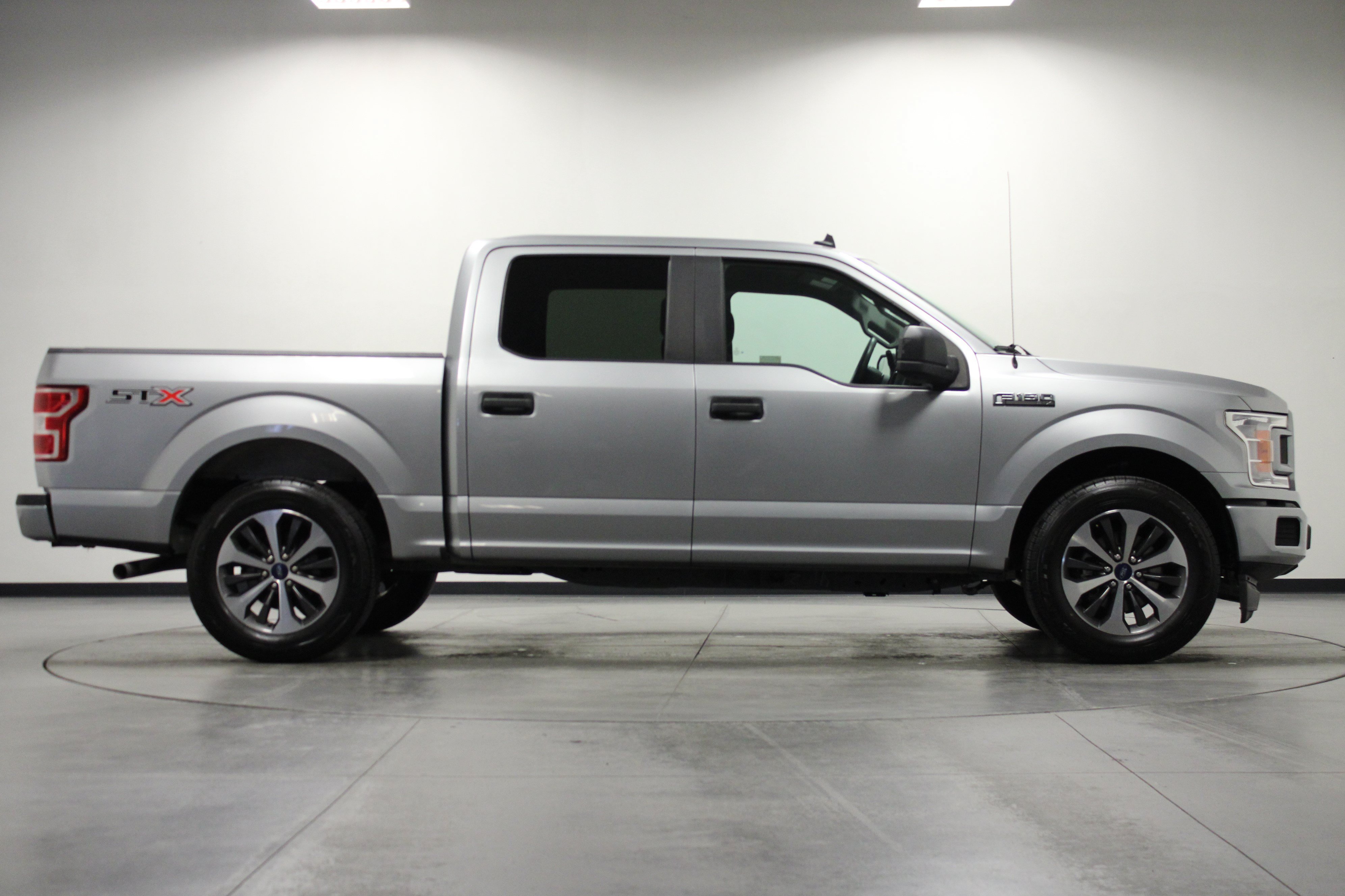 Used 2020 Ford F150 XL w/ Equipment Group 101A Mid RWD image 3